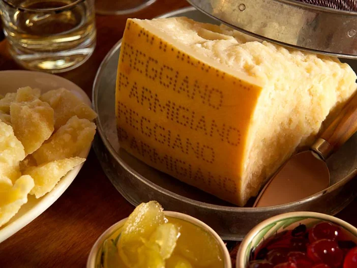Albergo Nazionale a Salsomaggiore offre cucina tipica parmigiana con possibilità di mezza pensione per gli ospiti dell'Hotel
